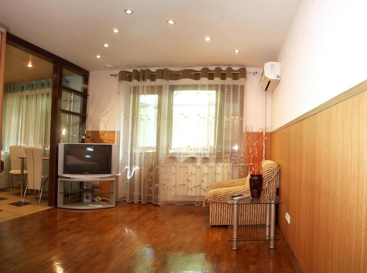 Apartment In The City Center Dnipro Exterior photo