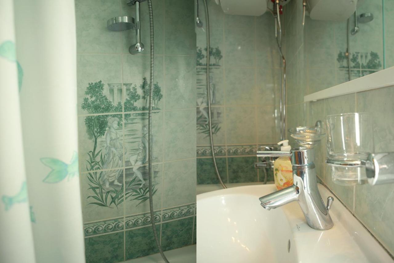 Apartment In The City Center Dnipro Exterior photo
